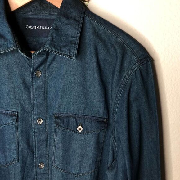 Calvin Klein Dark Wash Denim Button-Front Shirt M - Picture 3 of 5